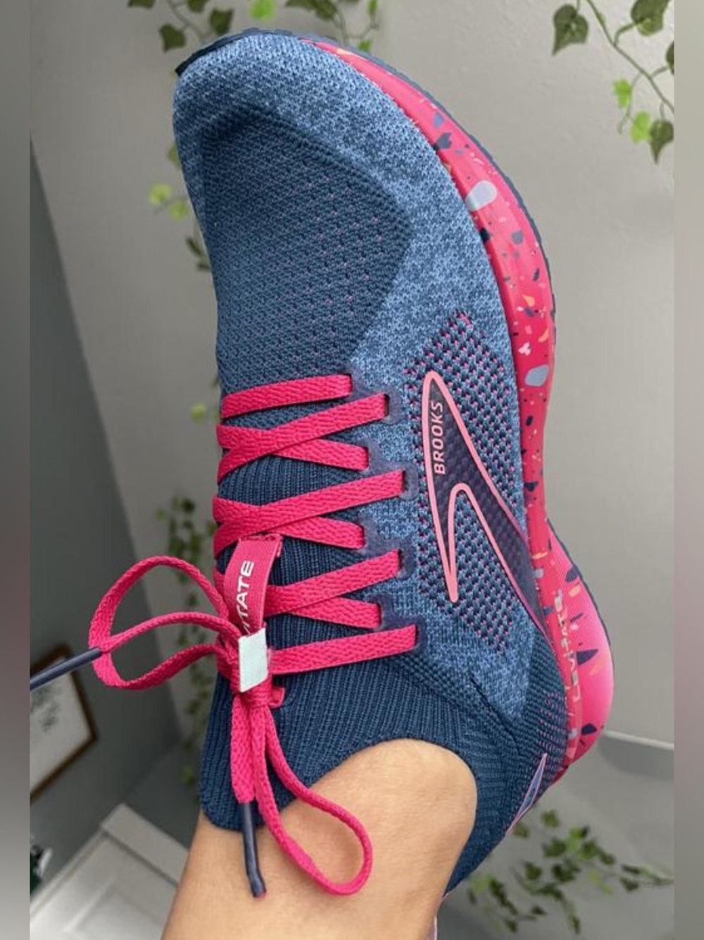 Brooks Levitate StealthFit 5 Blue/Beetroot/Plume Running Shoes Women’s Size 8 - Picture 16 of 16